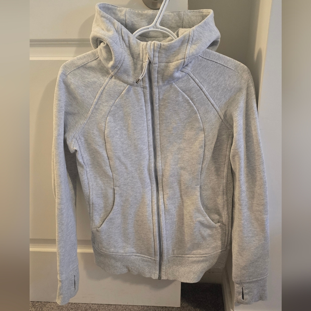 Lululemon Scuba Full Zip Light Grey Hoodie - size 6